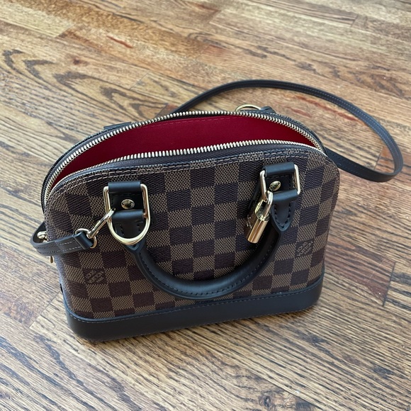 Louis Vuitton Alma BB - Picture 5 of 9